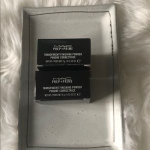 MAC Prep + Prime Transparent Finishing Powder each one!!